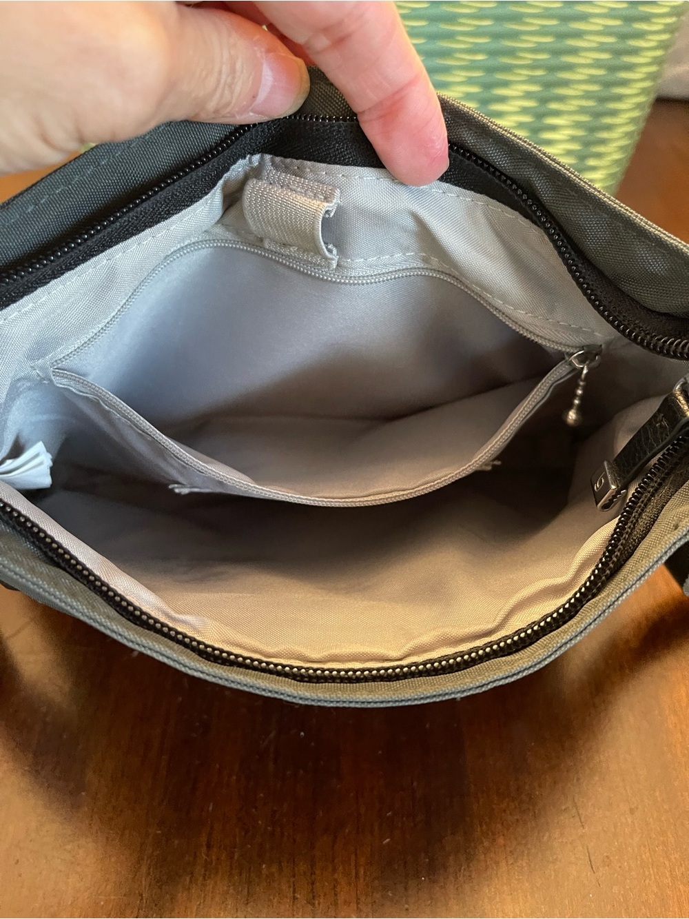 Baggallini All-Around Mini Gray Crossbody Bag - Picture 5 of 8